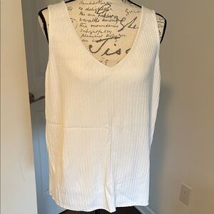 Nine West White Ribbed V-Neck Sweater Tank Top